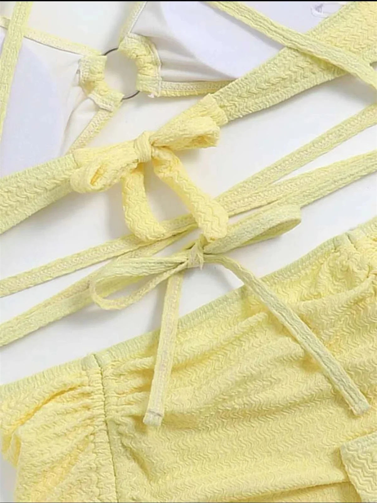 Maillot de bain 3 pièces  jaune pour femmes, anneau croisé, cache-maillot, jupe à volants